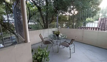 Maravilhosa casa a venda em Jucutuquara, casa contendo 6 dormitórios sendo uma suíte e um closet, c