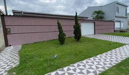 Linda casa no Jardim Guaraituba