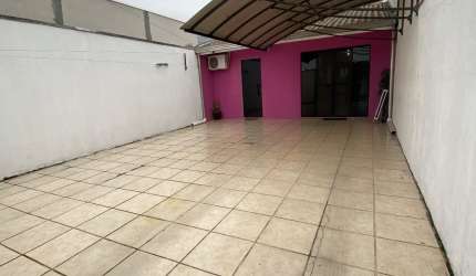 Casa com quintal
