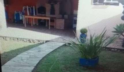 CASA EM COND EM BERTIOGA