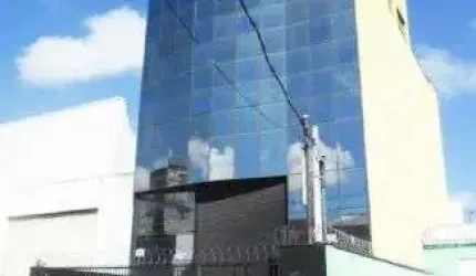 PRÉDIO MODERNO NO JD CUMBICA