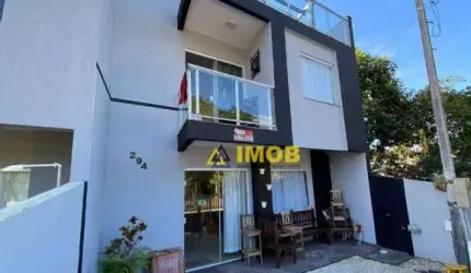 TRIPLEX COM 3 QUARTOS COROADOS