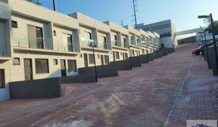 Casas para alugar na Granja viana em cotia próximo ao condomínio são Paulo II.