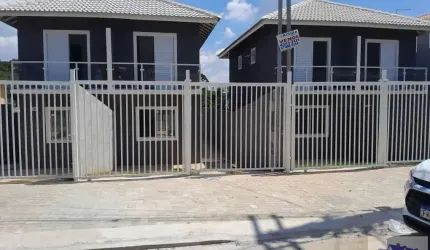 Casa de Rua em Cotia a Venda bairro Colinas 2 quartos 2 vagas.