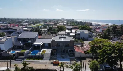 Sobrado para venda com 3 quartos em Caioba