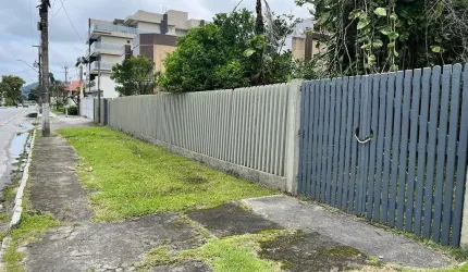 Terreno a venda na Av. Maringá em Caiobá