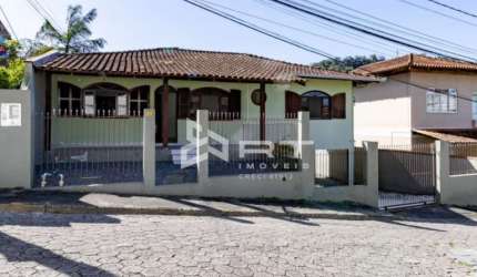 Casa com 4 quartos à venda em Água Verde, Blumenau , 226 m2 por R$ 850.000