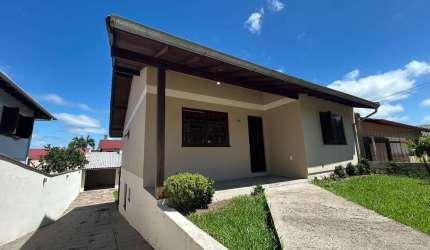 Casa/Sobrado - Bairro Floresta - Estância Velha