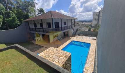 Casa com 3 quartos à venda na Rua Emília Zucco, 166, Velha Central, Blumenau, 200 m2 por R$ 1.000.000