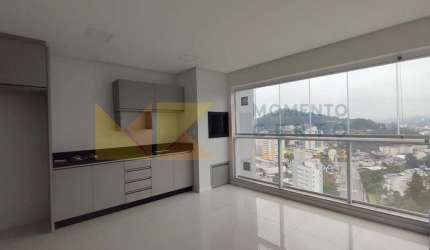 Apartamento com 2 quartos para alugar na Rua Almirante Barroso, 721, Vila Nova, Blumenau, 74 m2 por R$ 2.950