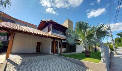 Casa com 4 quartos à venda na Rua Tóquio, 383, Velha, Blumenau, 280 m2 por R$ 2.150.000