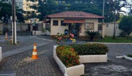 Apartamento com 2 dormitórios à venda, 60 m² por R$ 240.000,00 - Barreto - Niterói/RJ