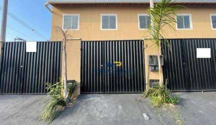 Casa com 2 dormitórios à venda por R$ 240.000,00 - Laranjal - São Gonçalo/RJ