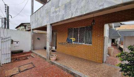 Casa com 4 dormitórios à venda, 275 m² por R$ 500.000,00 - Vila Iara - São Gonçalo/RJ