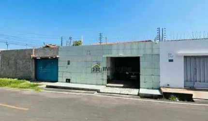 Casa a venda- 03 quartos sendo 01 Suítes - Zona Leste de Teresina