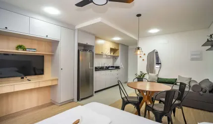 Kitnet / Stúdio à venda na Rua Professor Luiz César, 811, Água Verde, Curitiba, 28 m2 por R$ 430.000