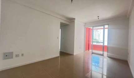 Apartamento 2 dormitórios em Barreiros