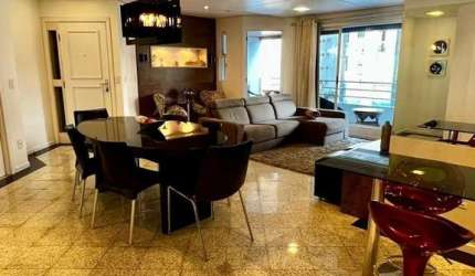 Belíssimo apartamento no Centro de Florianópolis