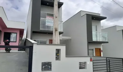 Casa Sobrado em Potecas, São José/SC
