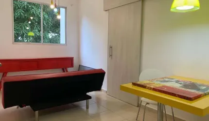 Apartamento no Cond Rebolcas
