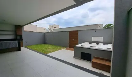 Excelente sobrado no Cond Vila Romana