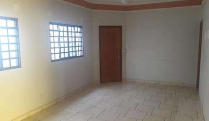 casa com 3 quartos no Sumarezinho