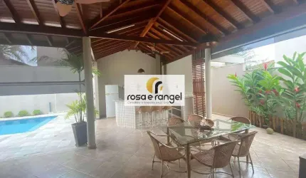 Sobrado com 4 suites no Cond Santa Monica