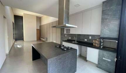 Casa com 3 suítes no Quinta da Mata