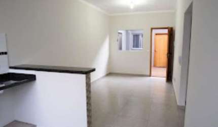 Casa com quintal no Parque Residencial Candido Portinari