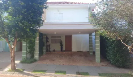 Casa com area gourmet no Cond Turmalina