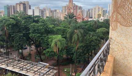 Apto no Centro com 126 m2