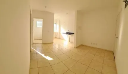 Apto com 2 dorm terreo