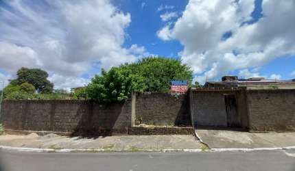 Vendo Terreno Bairro Antares- 600m2. (20x30)