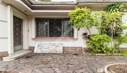 Casa comercial para alugar na Rua General Couto de Magalhães, 470, São João, Porto Alegre por R$ 8.000