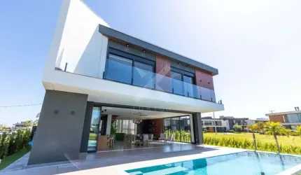 Casa em condomínio fechado com 6 quartos à venda na Rua Rio Jacuí, 1244, Centro, Xangri-Lá por R$ 6.990.000