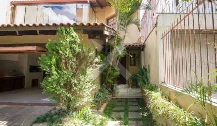 Casa com 4 quartos à venda na Rua Coronel Paulino Teixeira, 327, Rio Branco, Porto Alegre por R$ 1.600.000