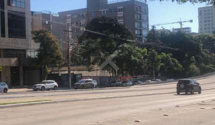 Terreno à venda na Avenida Carlos Gomes, 985, Auxiliadora, Porto Alegre por R$ 4.500.000