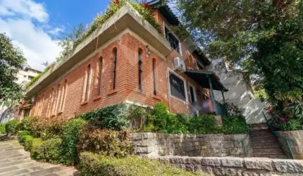 Casa com 4 quartos para alugar na Rua Amélia Teles, 215, Petrópolis, Porto Alegre por R$ 9.500