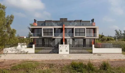 Casa com 3 quartos à venda na Brasília, 113, Itapeva, Torres por R$ 1.650.000
