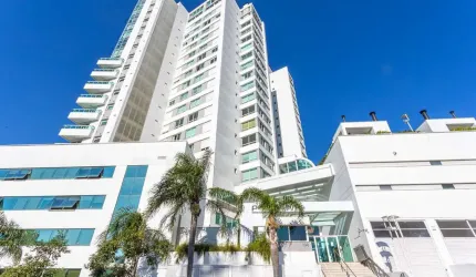 Apartamento com 3 quartos à venda na Rua Valdir Antônio Lopes, 199, Três Figueiras, Porto Alegre por R$ 2.950.000