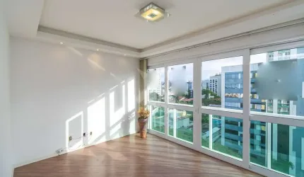Apartamento com 3 quartos à venda na Avenida Inácio Vasconcelos, 40, Boa Vista, Porto Alegre por R$ 900.000