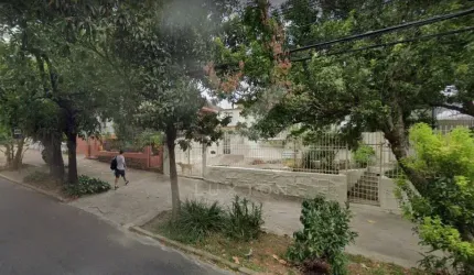 Terreno à venda na Rua Felipe de Oliveira, 999, Petrópolis, Porto Alegre por R$ 1.800.000