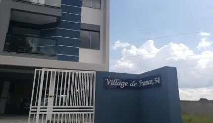 Lindo! AP 2 quartos,2 bwc(1 Suíte ),Vaga Coberta, bifásico (110v e 220v)