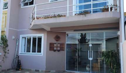 Sobrado com 2 quartos, 129 m², aluguel por R$ 4.000/mês Bom Jesus - São José dos Pinhais/PR
