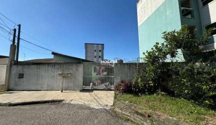 Terreno no Bairro Boneca do Iguaçu com 3 Casas em Excelente Localização!