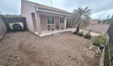 Casa Com 03 Quartos e Espaço de Terreno no São Marcos!