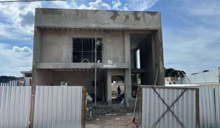Sobrado com 03 Suítes, sendo 01 Master em Codomínio Fechado no Afonso Pena