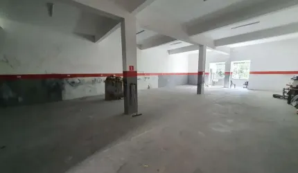 Salão Comercial para Locação em Osasco, Santo Antônio, 2 banheiros
