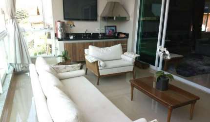 Sobrado Luxuoso à Venda em Osasco - Conforto e Elegância!