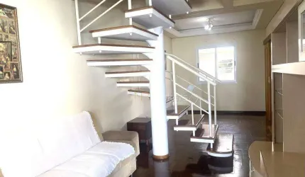 Sobrado com 3 dormitórios à venda, 121 m² por R$ 670.000,00 - Xaxim - Curitiba/PR